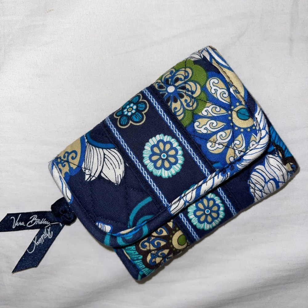 Vera Bradley Wallet 💙🦋🏧